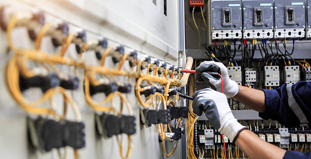 Professional Electrician technician working in East Los Angeles, CA